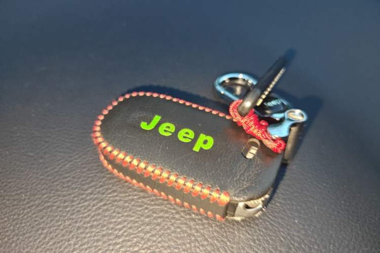 Used Jeep Cherokee 2016 2.4L Leading Edition Vehicle Key