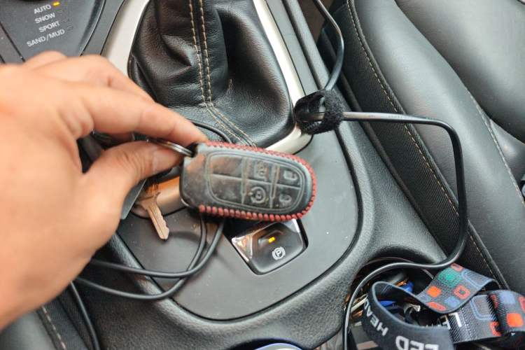 Used Jeep Cherokee 2016 2.4L Professional Smart Version Vehicle Key