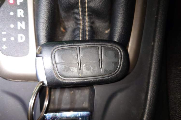 Used Jeep Cherokee 2016 2.0L Superior Edition Vehicle Key