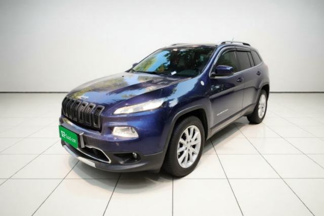 Używany Jeep Cherokee 2016 2.4L Superior Edition