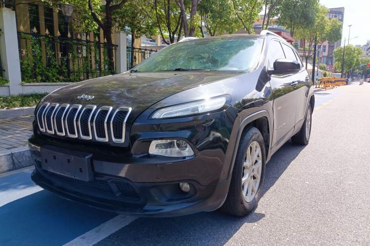 Used Jeep Cherokee 2016 2.4L Leading Edition Guazi used car, China used car export, Used car for sale, Used  cars, Cheapest cars for sale