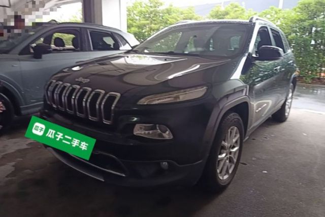 Used Jeep Cherokee 2016 2.4L Professional Smart Version