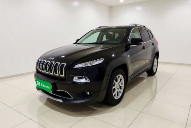 Używany Jeep Cherokee 2016 2.4L Professional Smart Version