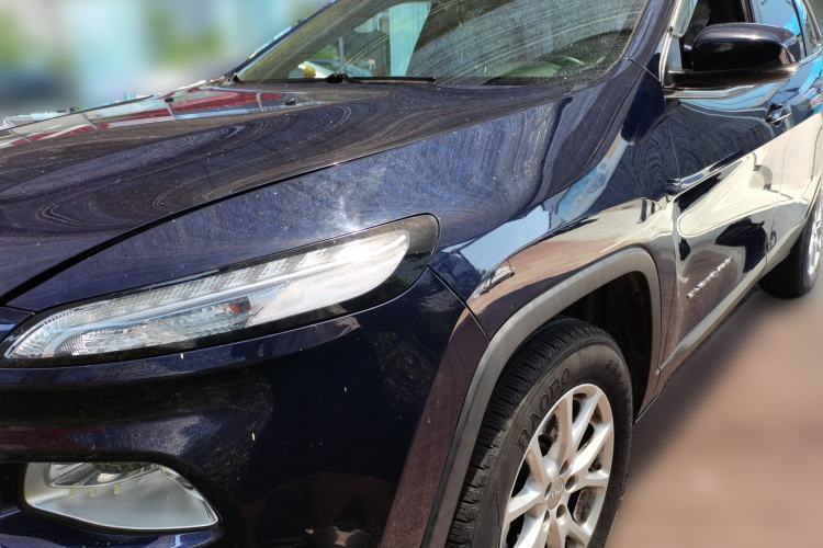 Used Jeep Cherokee 2016 2.4L Professional Smart Version Guazi used car, China used car export, Used car for sale, Used  cars, Cheapest cars for sale
