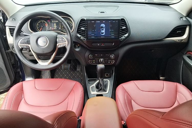 Used Jeep Cherokee 2016 2.0L Leading Edition Center Console