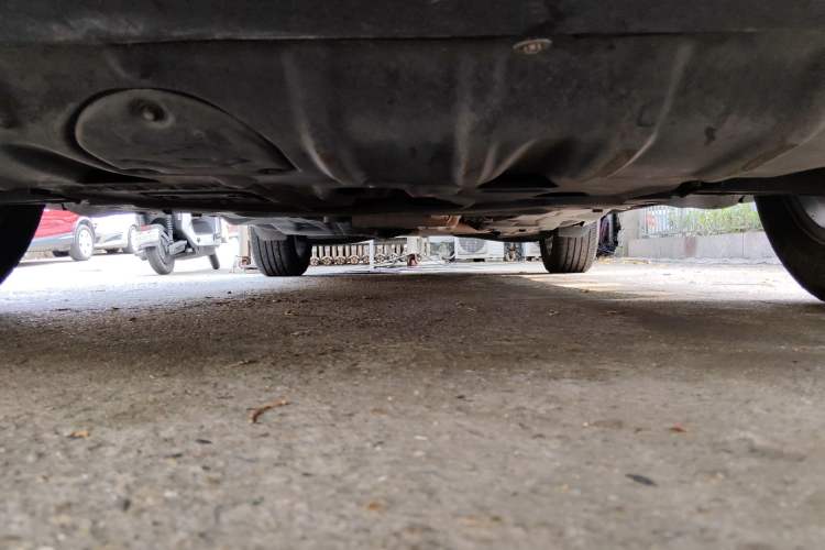 Used Jeep Cherokee 2016 2.0L Superior Edition Chassis Front