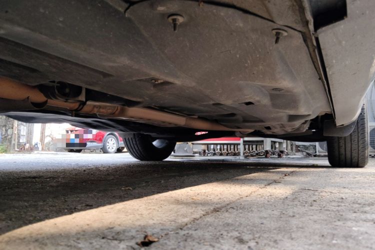 Used Jeep Cherokee 2016 2.0L Superior Edition Chassis Front Left