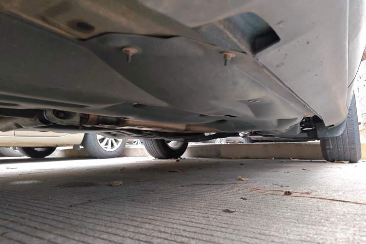 Used Jeep Cherokee 2016 2.0L Smart Version Chassis Front Left