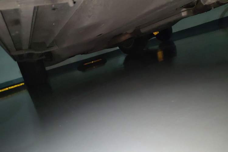 Used Jeep Cherokee 2016 2.4L Professional Smart Version Chassis Front Right