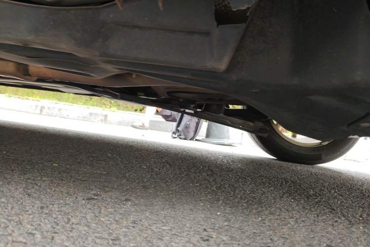 Used Jeep Cherokee 2016 2.4L Leading Edition Chassis Rear Left