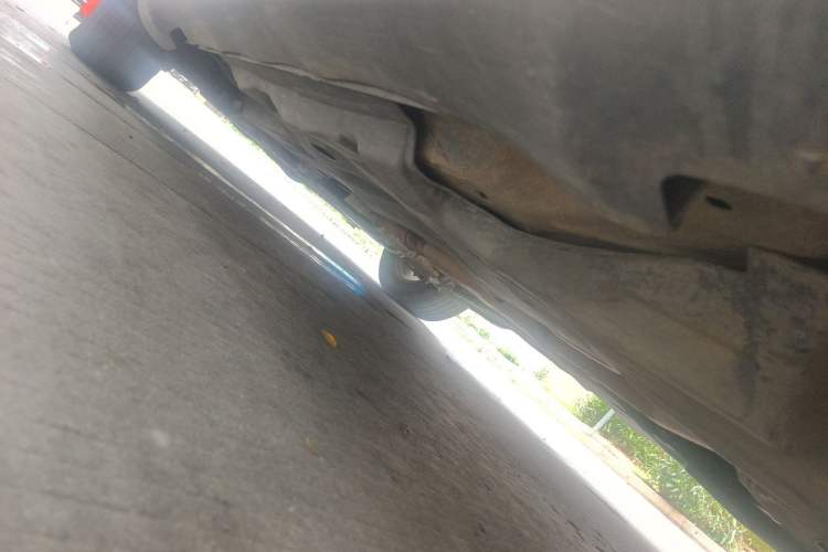 Used Jeep Cherokee 2016 2.0L Superior Edition Chassis Rear Left