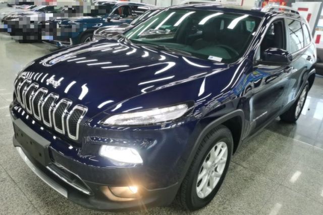 Used Jeep Cherokee 2016 2.4L Professional Smart Version