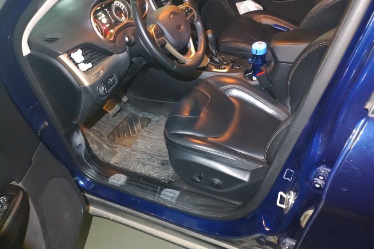 Used Jeep Cherokee 2016 2.4L Leading Edition
