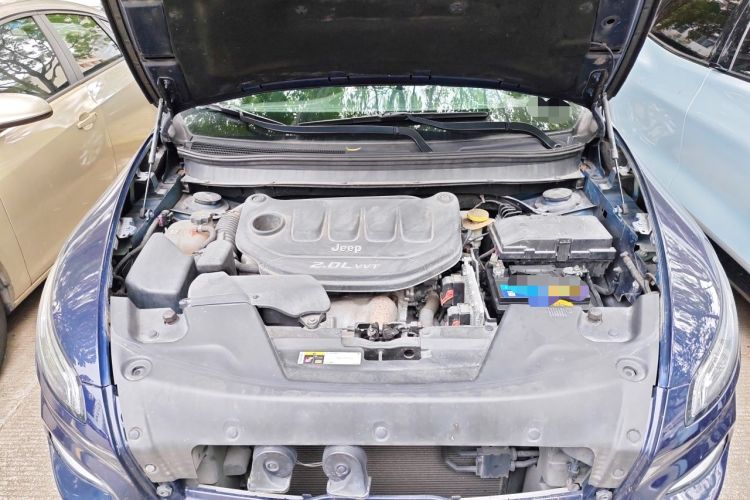 Used Jeep Cherokee 2016 2.0L Smart Version Engine Bay