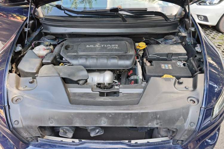Used Jeep Cherokee 2016 2.4L Professional Smart Version Engine Bay