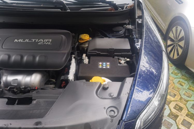Used Jeep Cherokee 2016 2.4L Professional Smart Version Engine Bay Left