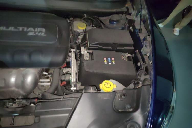 Used Jeep Cherokee 2016 2.4L Professional Smart Version Engine Bay Left