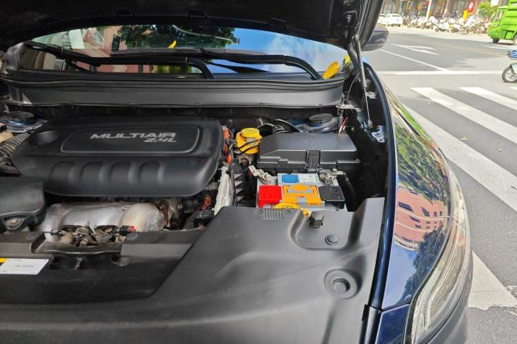 Used Jeep Cherokee 2016 2.4L Professional Smart Version Engine Bay Left