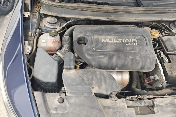 Used Jeep Cherokee 2016 2.4L Leading Edition Engine Bay Right