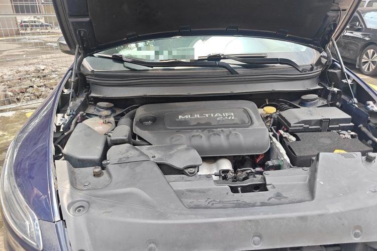 Used Jeep Cherokee 2016 2.4L Superior Edition Engine Bay Right