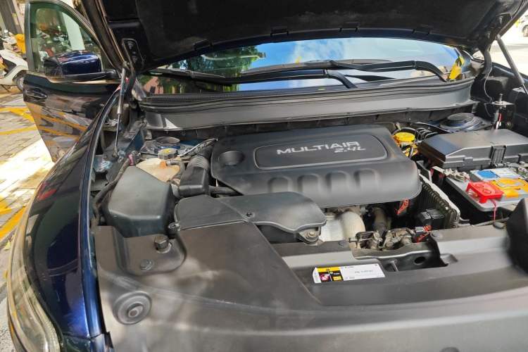 Used Jeep Cherokee 2016 2.4L Professional Smart Version Engine Bay Right