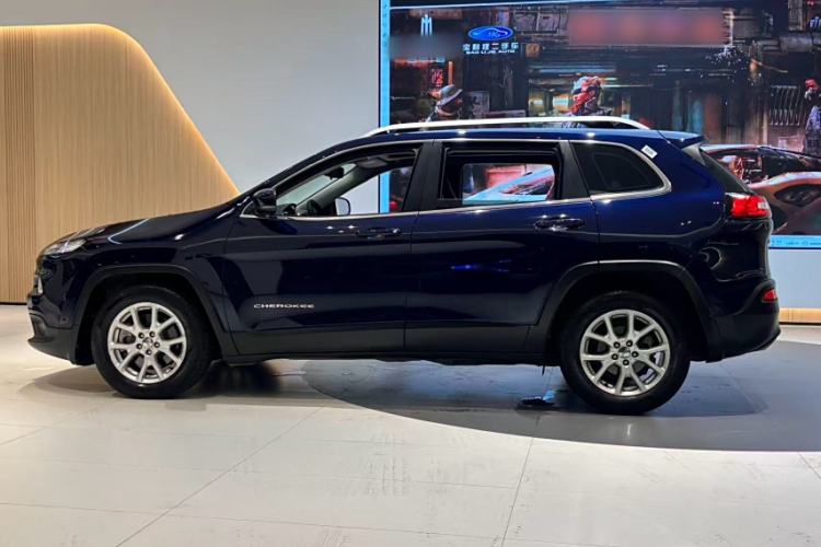 Used Jeep Cherokee 2016 2.4L Leading Edition Exterior 1