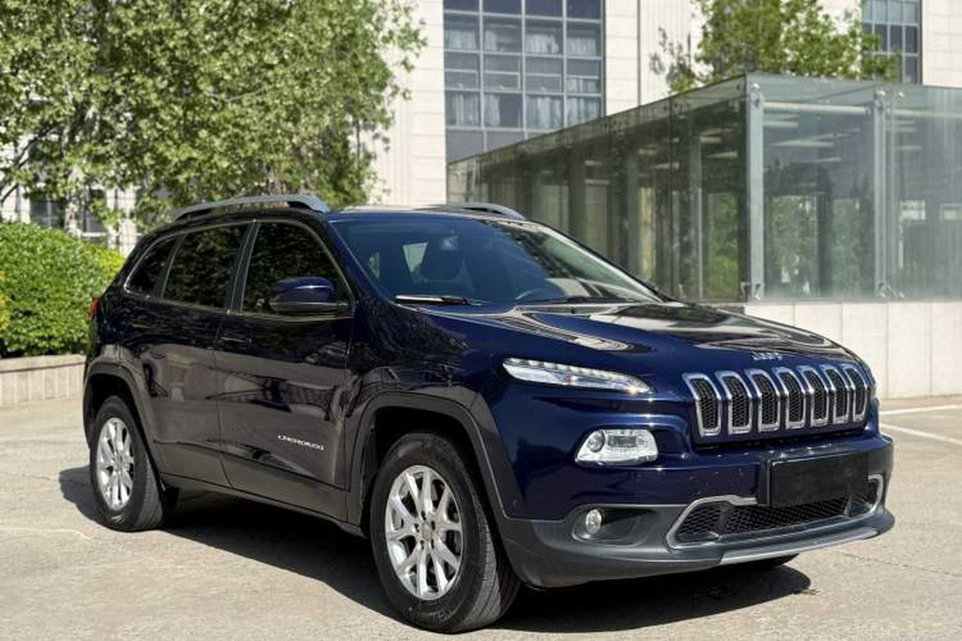 Used Jeep Cherokee 2016 2.4L Professional Smart Version Exterior 2