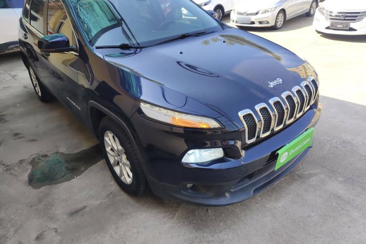 Used Jeep Cherokee 2016 2.4L Leading Smart Version Exterior 2