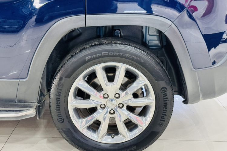 Used Jeep Cherokee 2016 2.4L Superior Edition Exterior 5