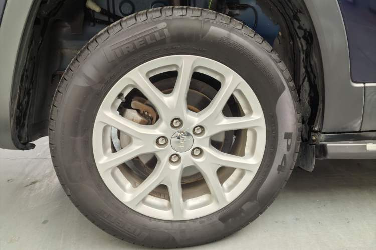 Used Jeep Cherokee 2016 2.0L Superior Edition Exterior 5