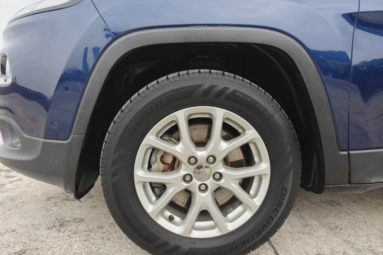 Used Jeep Cherokee 2016 2.4L Professional Smart Version Exterior 7