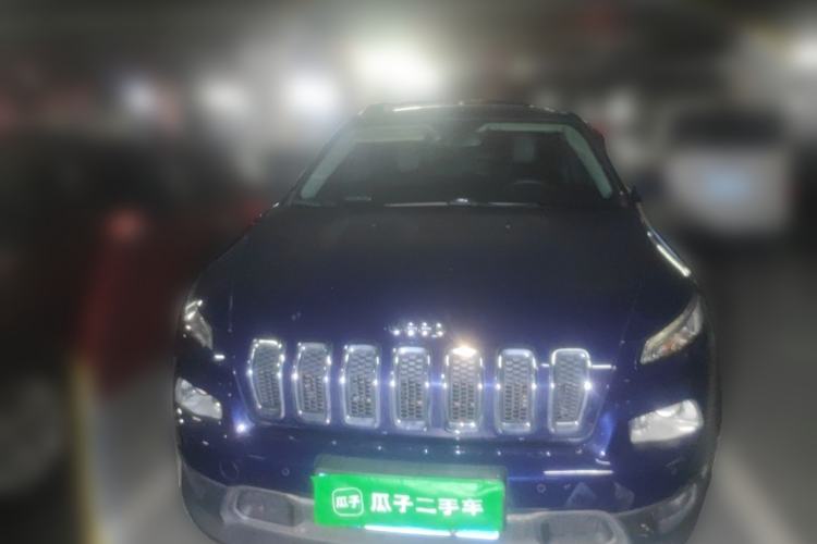 Used Jeep Cherokee 2016 2.4L Professional Smart Version Front