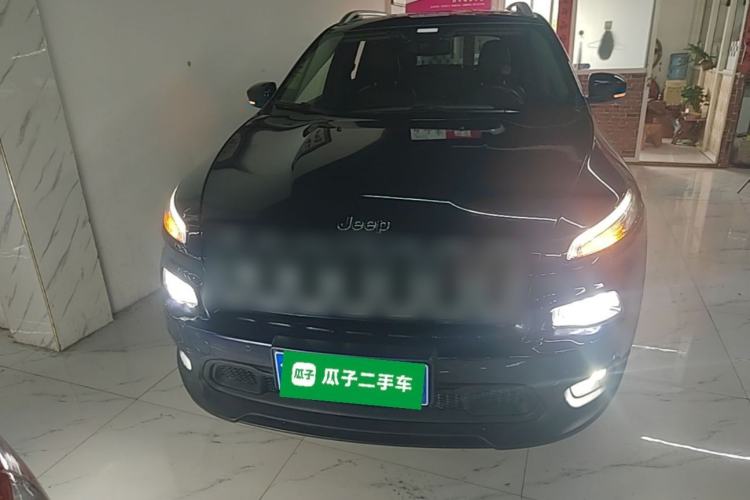 Used Jeep Cherokee 2016 2.4L Leading Smart Version Front