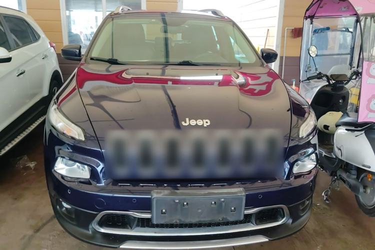 Used Jeep Cherokee 2016 2.4L Superior Edition Front