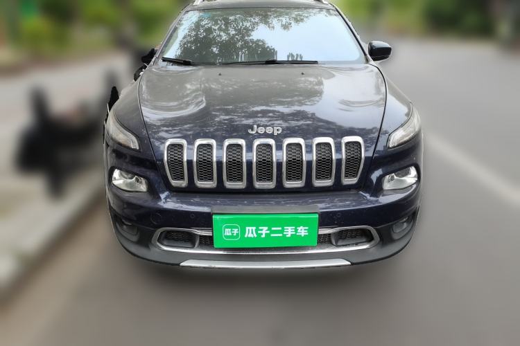 Used Jeep Cherokee 2016 2.4L Professional Edition Front