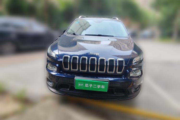 Used Jeep Cherokee 2016 2.4L Leading Smart Version Front