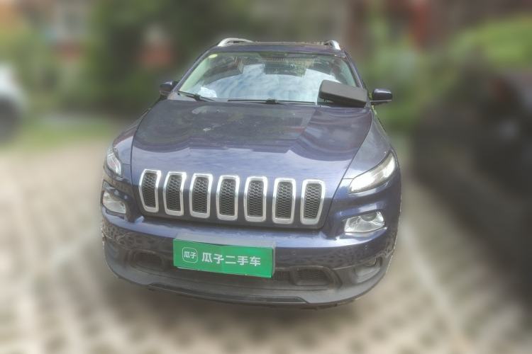Used Jeep Cherokee 2016 2.4L Leading Smart Version Front