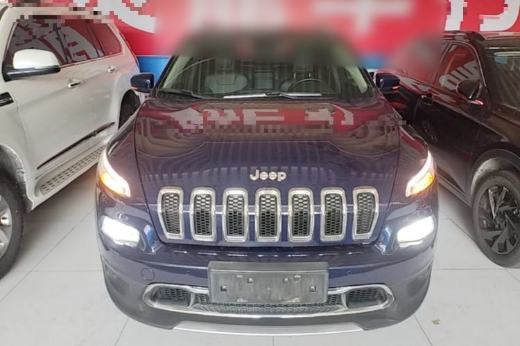 Used Jeep Cherokee 2016 2.4L Professional Edition Front