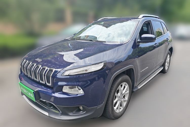 Używany Jeep Cherokee 2016 2.4L Professional Smart Version Guazi used car, China used car export, Used car for sale, Used cars, Cheapest cars for sale