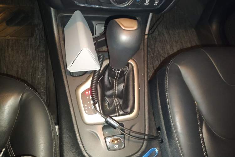 Used Jeep Cherokee 2016 2.4L Leading Edition
