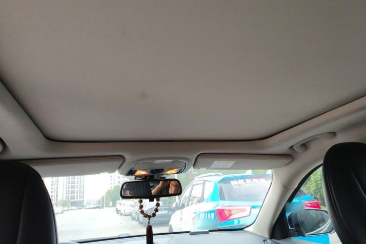 Used Jeep Cherokee 2016 2.4L Leading Edition Headliner