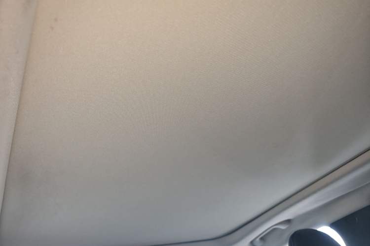 Used Jeep Cherokee 2016 2.0L Superior Edition Headliner