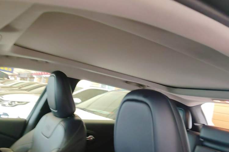 Used Jeep Cherokee 2016 2.4L Superior Edition Headliner