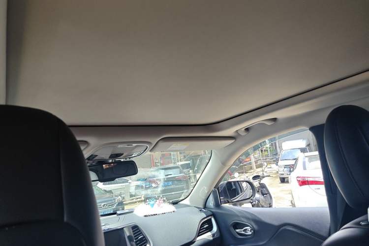Used Jeep Cherokee 2016 2.4L Superior Edition Headliner