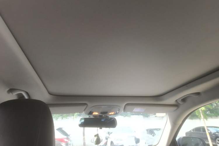 Used Jeep Cherokee 2016 2.4L Leading Smart Version Headliner
