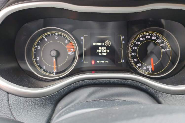 Used Jeep Cherokee 2016 2.4L Leading Edition Instrument Cluster