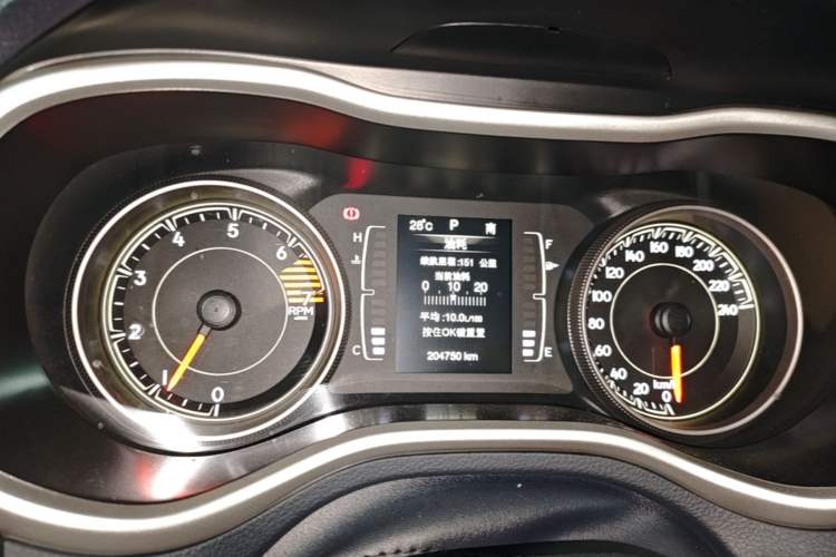 Used Jeep Cherokee 2016 2.4L Leading Edition Instrument Cluster