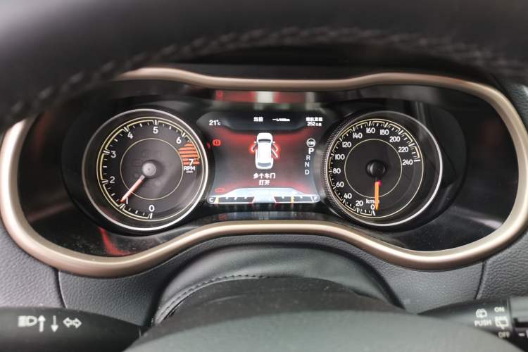 Used Jeep Cherokee 2016 2.4L Professional Edition Instrument Cluster