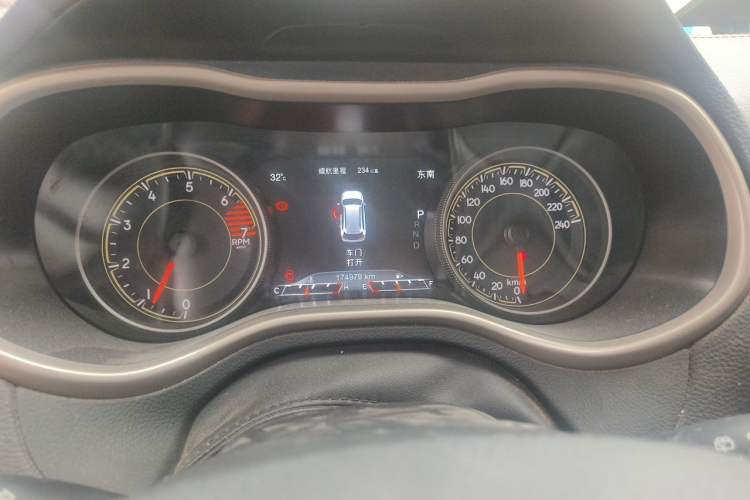 Used Jeep Cherokee 2016 2.0L Superior Edition Instrument Cluster