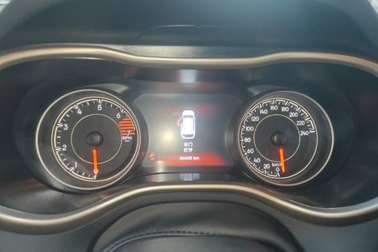 Used Jeep Cherokee 2016 2.0L Superior Edition Instrument Cluster
